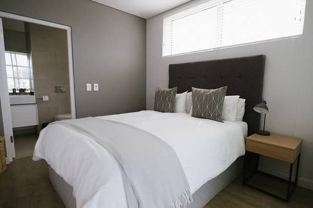 beds in hotel room